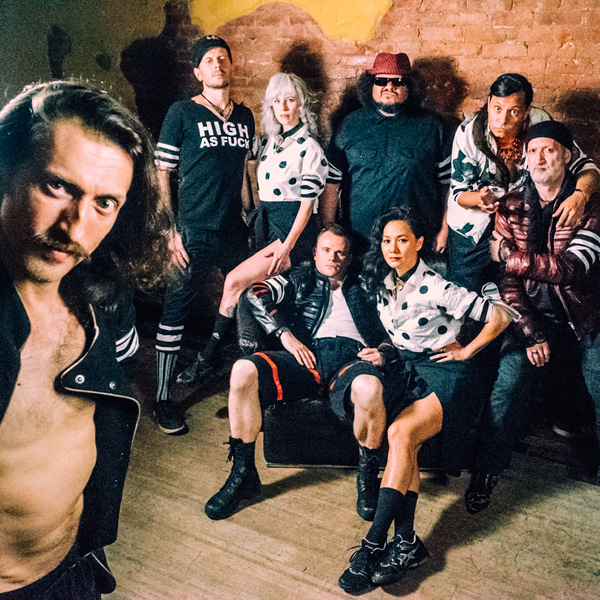 GOGOL BORDELLO